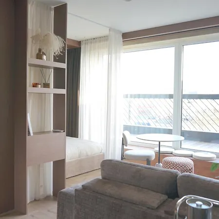 Live Up With Terrace * فيلنيوس